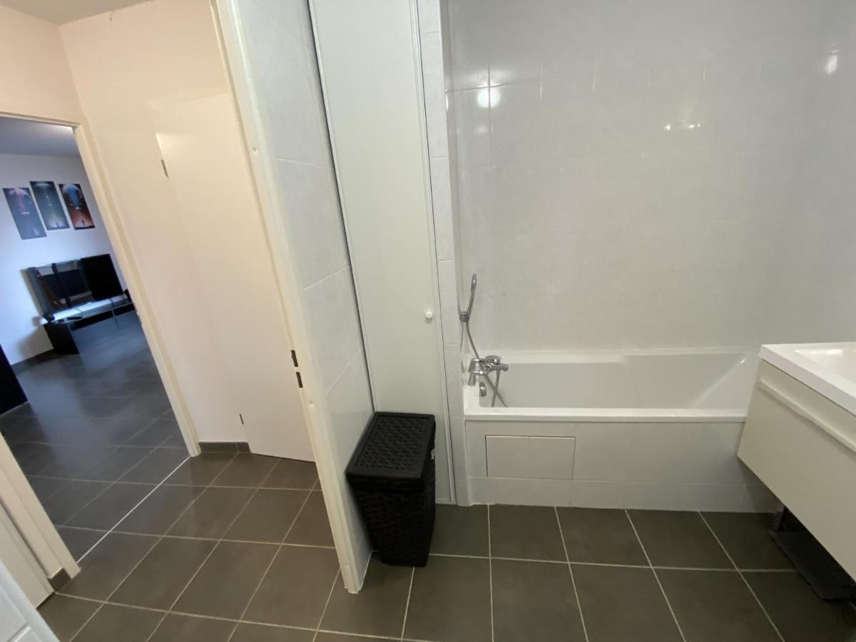 Le Skywalker : T2 Avec Parking & Balcon Apartman Toulouse Kültér fotó